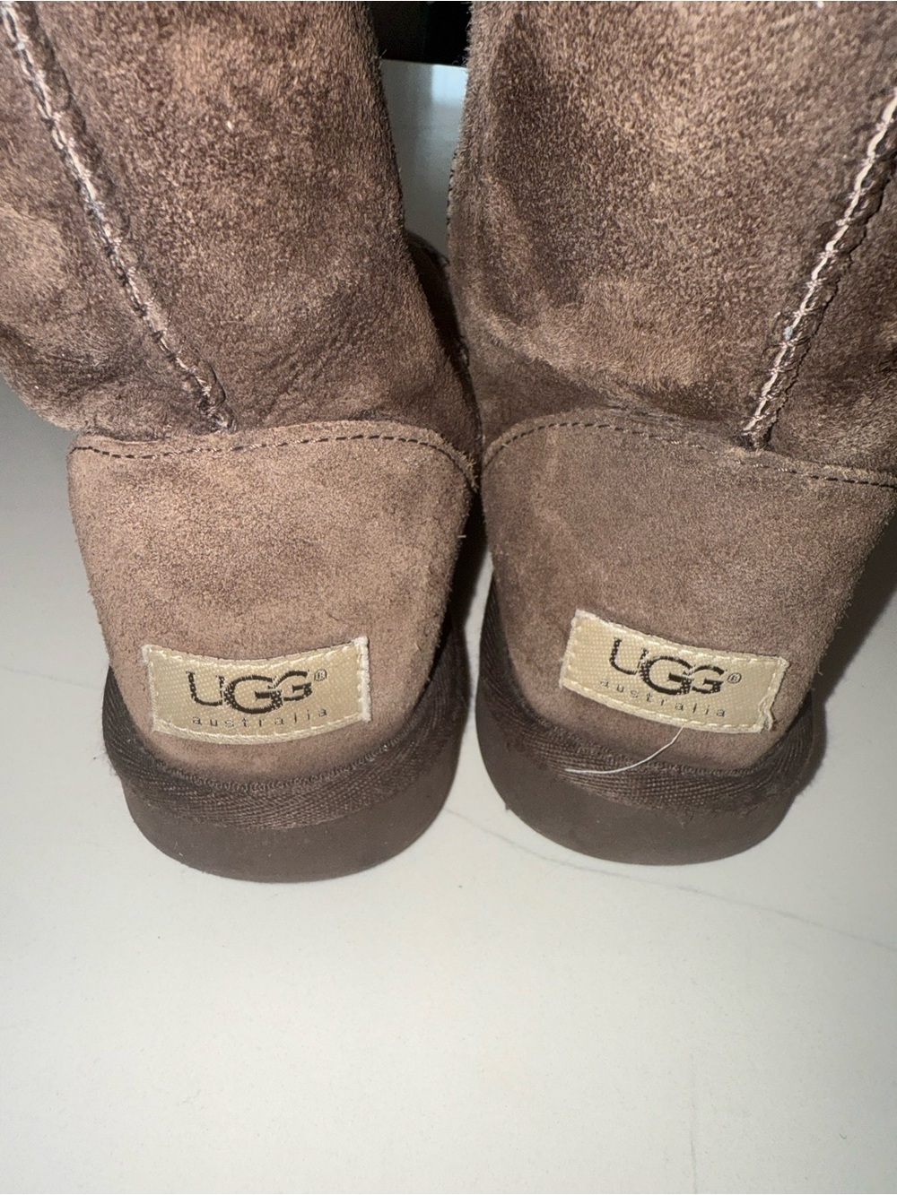 UGG Australia Classic Short Brown Boots Size 8 - Picture 5 of 8